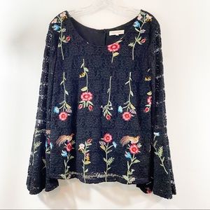 Solitaire Embroidered Boho Lace Sleeve Blouse Sz L
